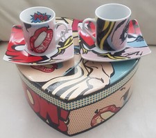 2er Set Espresso Tassen Unterteller gift box Pop Art Deko in Herzform vabene por