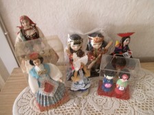8x kleine Trachtenpüppchen Ausland