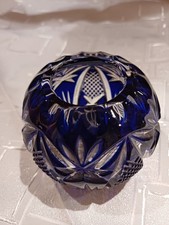 Überfang  Kugel Vase,  7 cm hoch, ca 8 cm im Durchmesser  erhalten