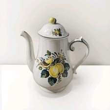 Hochwertige schöne Kanne