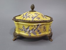 Wong Lee 1895 Deckeldose