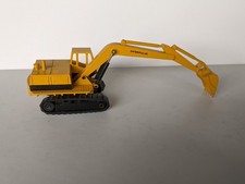 Bagger Caterpillar 1:87 aus