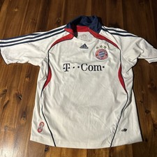 FC Bayern München Trikot Adidas Gr. Kinder M Legende 152 #5 van Buyten weiß 
