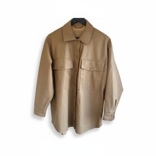 Beige Lederjacke – stilvoll