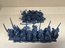 Warhammer Fantasy Old World Chaos Chaosritter Chaoskrieger Barbaren grundiert