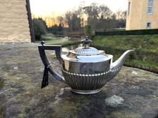 Teekanne England antik