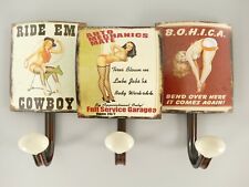 Wandgarderobe Schilder Pin up