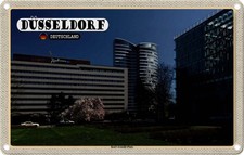 Blechschild 20x30 cm Düsseldorf Karl-Arnold-Platz Bildmotiv Reisemotiv Abenteuer