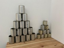 25 leere Konservendosen