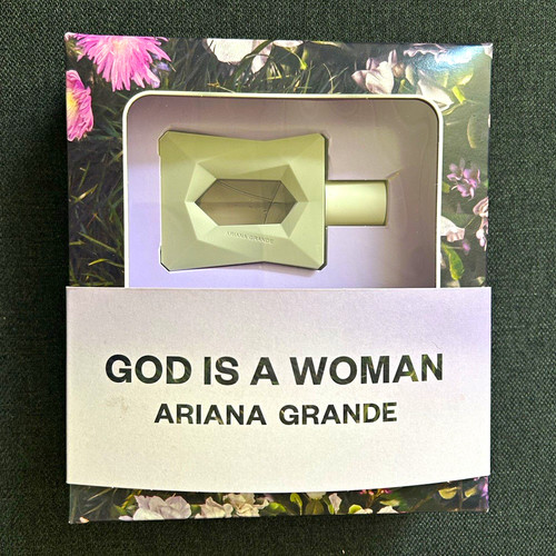 Ariana grande god woman - grande,