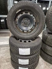 Satz Winterräder auf