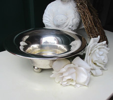 Hübsche alte versilberte Schale auf Kugelfüße - Metall - Obstschale - Deco -