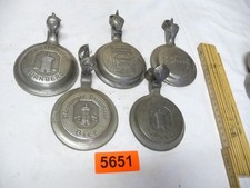 5651.     5 x alte Zinndeckel Bierkrug  Brauhaus Nürnberg Zinndeckel
