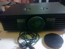 Panasonic PT-AE1000E Luxus Heimkino-Beamer ehemaliges High-End-Gerät"Np. 4599 eu