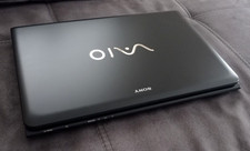 Sony VAIO 17.3"   ** Windows