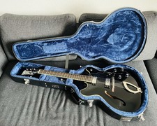 Guild Starfire IV (Newark St. Collection), schwarz, semi-hollow, E-Gitarre