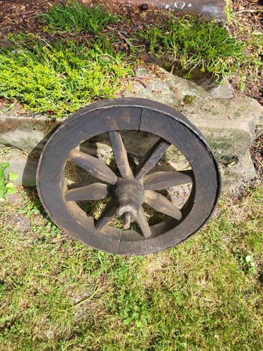 Altes schubkarrenrad - altes,