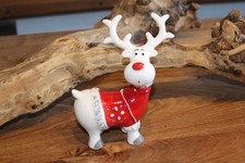 1 Elch aus Keramik mit rotem
