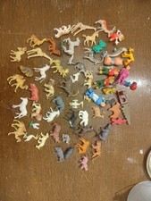 Konvolut über 50 Figuren 70 er Jahre Plastikspielzeug