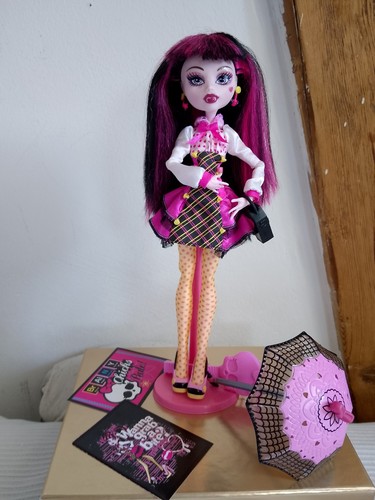 Mattel monster high draculaura - monster,