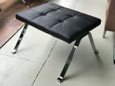 Klassischer Hocker für Lounge Sessel / Chair von Girsberger Montana schwarz 
