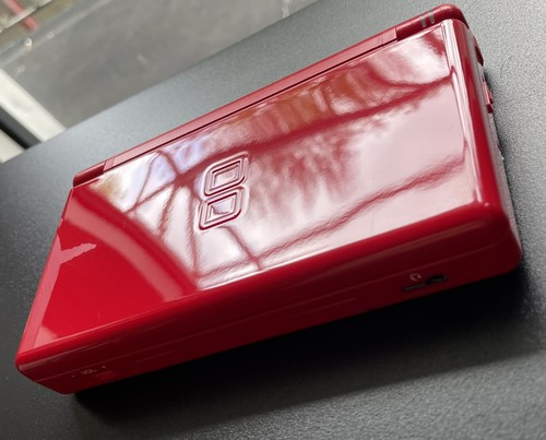 Top displays nintendo ds - [top, displays]