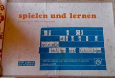 Altes  DDR VEB Apolda  Lern- Spiel   Buchstaben und Ziffern + Magnettafel 60er