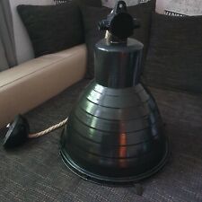 Industrielampe industrial Look mit einzigartiger Glühbirne