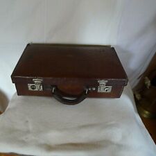 Antike kleine braune Leder