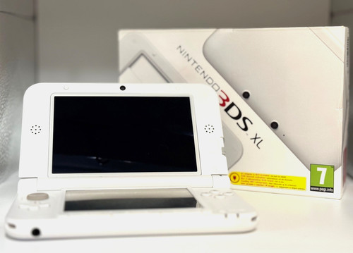 Nintendo 3ds handheld - xl,