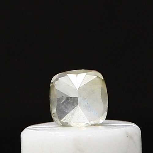 Oval gelbe fancy naturdiamant - oval,