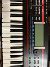 Roland JUNO-G Synthesizer