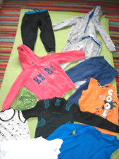 11 Tlg. Kinder Bekleidungspaket Junge Hosen,Sweatsh, Unterhemd BW/EL Gr. 110-116