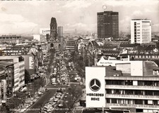 Berlin,  Kurfürstendamm mit