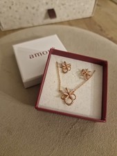 Set Kette und Ohrringe