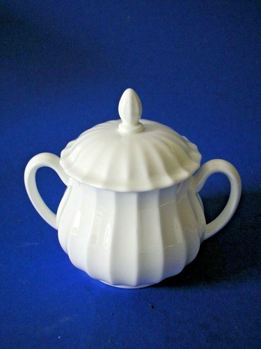 Royal worchester c51 - royal, pattern