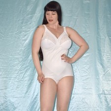 TRIUMPH weicher MIEDERBODY * S (80B) * Formbody* Vintage Figurformer* Korselett