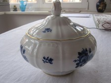Porzellan Bonboniere mit