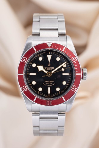 Tudor black bay - black, 41
