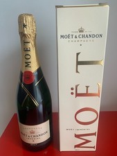 15 Flaschen - Moet & Chandon