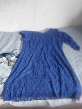 Abend Kleid Mit Tuch