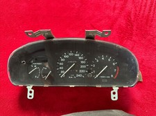 Mazda 323 F 1.9i 16V  Tacho