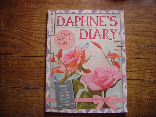 Daphne diary 1 aus - aus, 2019