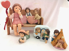 Goebel N & M Nina & Marco mit Herz  im Zelt  im Wohnwagen   9cm bis 25 cm  Bank