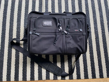 Tumi Tasche schwarz für LapTop und mehr