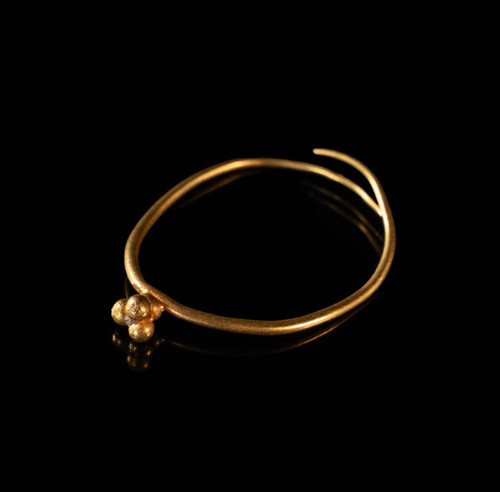 Goldohrring aus der bronzezeit - goldohrring,