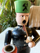 Bergmann mit Tabakpfeife (alt)