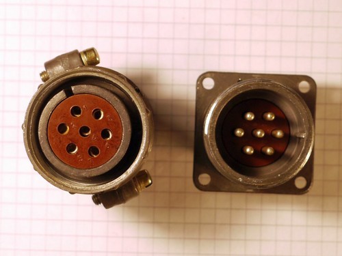 Poliger geräte stecker - geräte-stecker, /