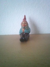 Alter kleiner Gartenzwerg