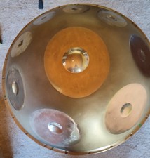 Handpan in A-Melodisch von E.C.S., 21", Edelstahl, 9 Tonfelder mit Tasche